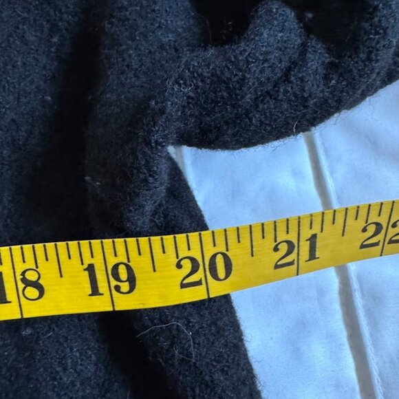 Hearts of Palm Womans Large Black Wool Cardigan - Picture 3 of 6